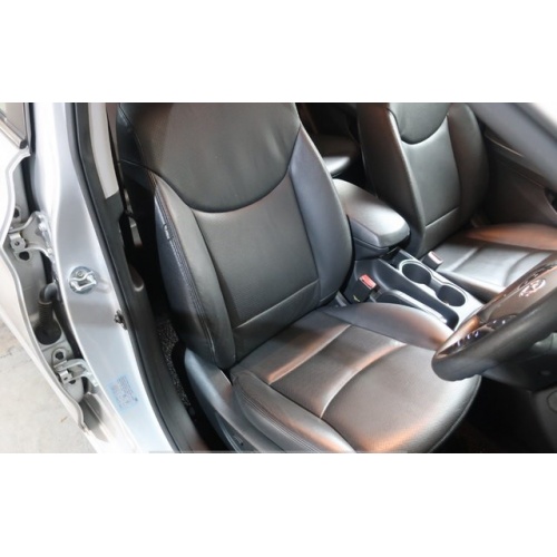 hyundai_elantra